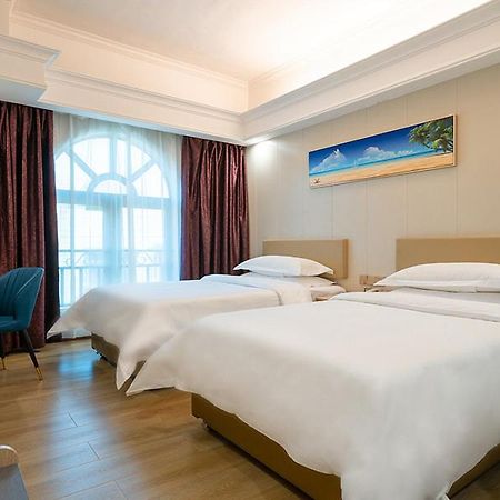 Vienna Hotel Zhuhai Xiangzhou Bus Station Екстериор снимка